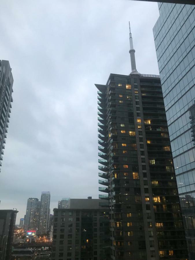Stylish Condos Toronto Exterior photo
